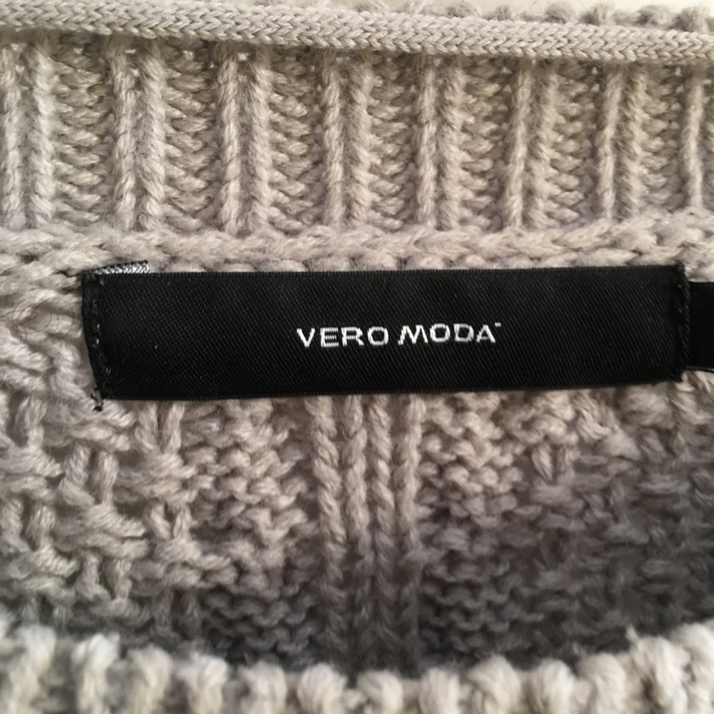 ❗️SOLD ❗️EURO Vero Moda Cable Knit Sweater - Picture 5 of 7